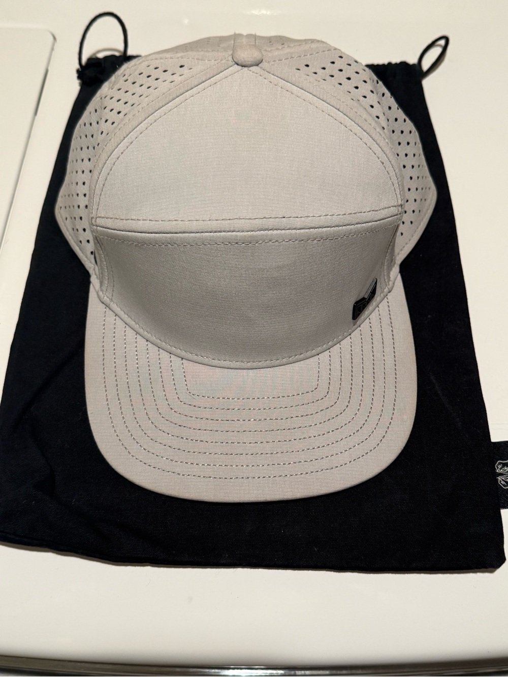 Melin Trenches Gray